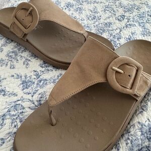 Vionic Tan Suede Sandals with Buckle
Worn once .  Paid $100